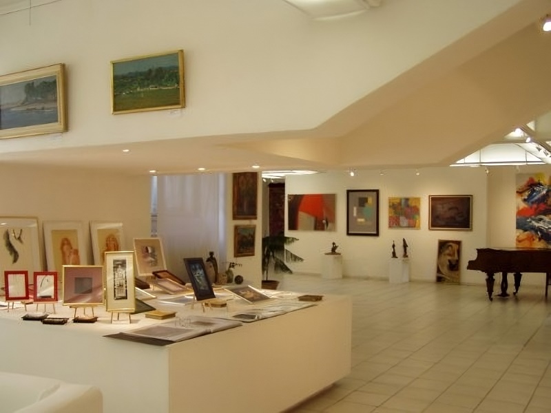 Galéria Ardan, výstava fotografia interiéru
